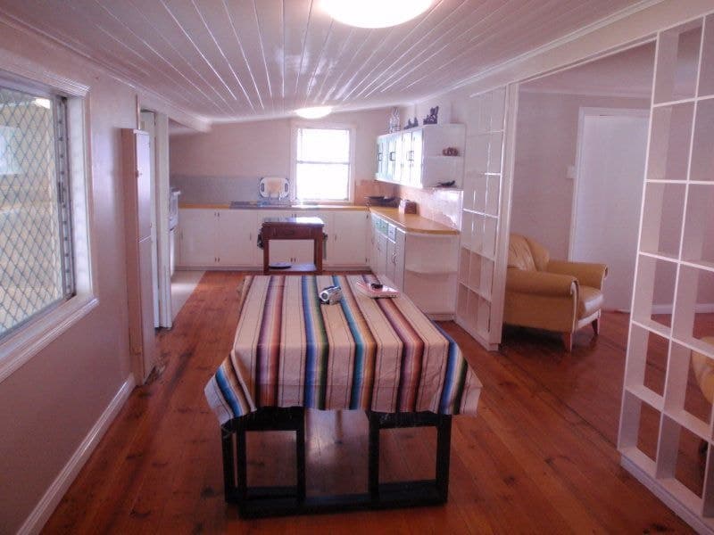 17 Hunter Street, Bundaberg South, Bundaberg South - Thumbnail 3