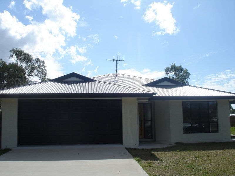 19 Malvern Drive, Moore Park Beach, Moore Park Beach - Thumbnail 2