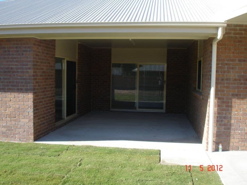 12 Regency Road, Moore Park Beach, Moore Park Beach - Thumbnail 4
