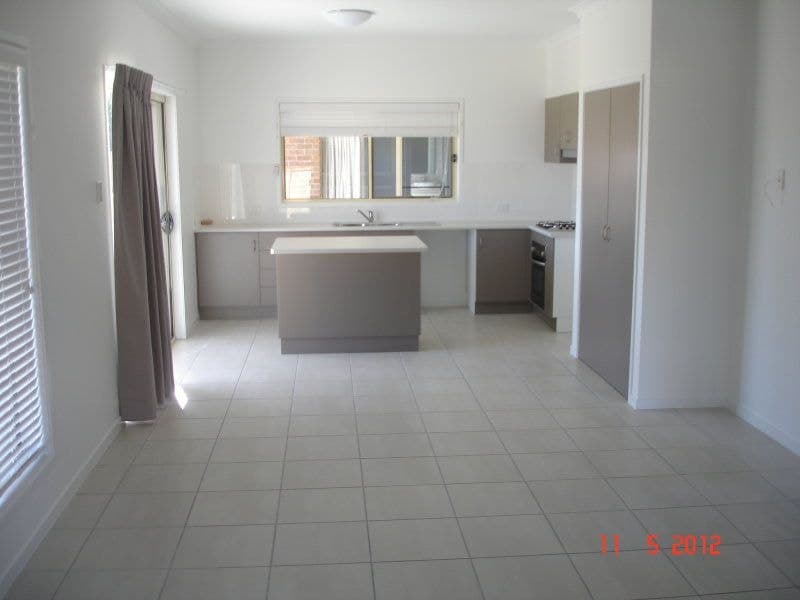 12 Regency Road, Moore Park Beach, Moore Park Beach - Thumbnail 5