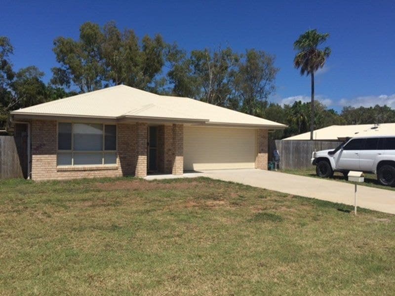 11 Regency Road, Moore Park Beach, Moore Park Beach - Thumbnail 2