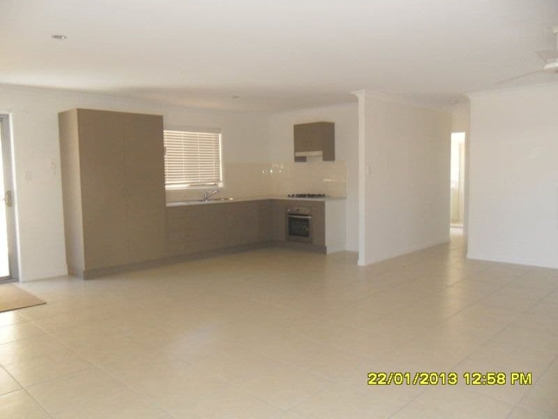 23 Regency Road, Moore Park Beach, Moore Park Beach - Thumbnail 3