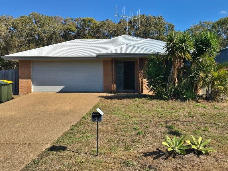 1 Tulip Court, Moore Park Beach, Moore Park Beach - Thumbnail 2