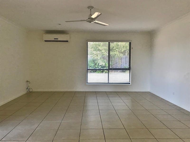 1 Tulip Court, Moore Park Beach, Moore Park Beach - Thumbnail 4