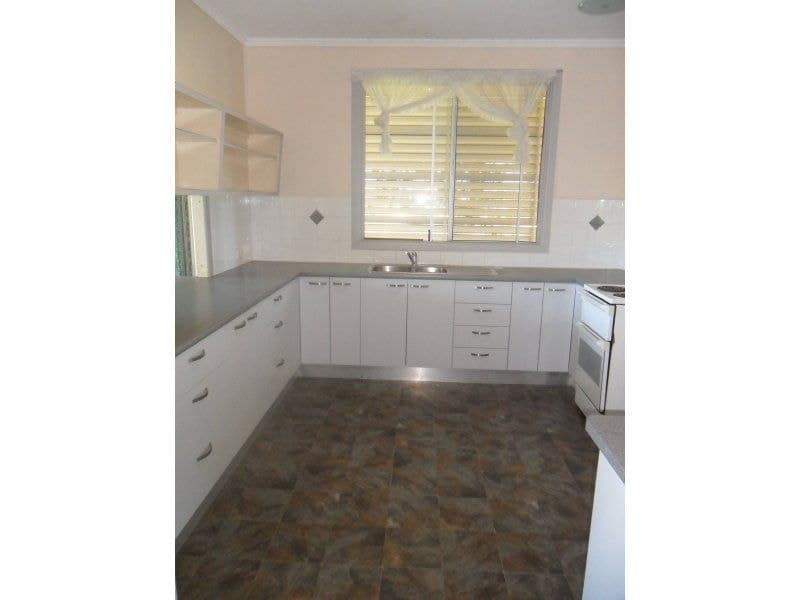 151 Bargara Road, Bundaberg East, Bundaberg East - Thumbnail 4