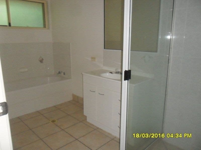 14 Olive Drive, Moore Park Beach, Moore Park Beach - Thumbnail 6