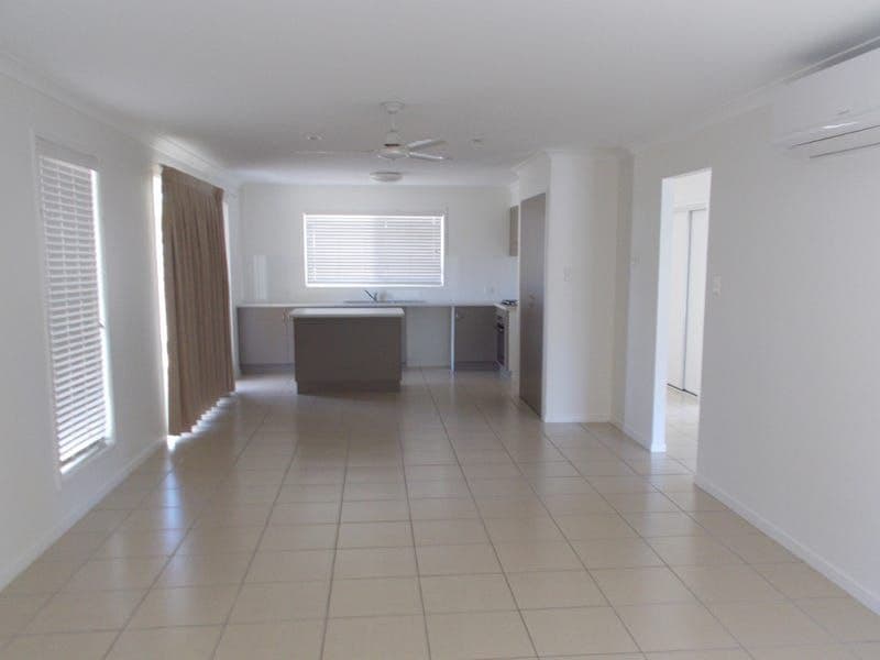 25 Malvern Drive, Moore Park Beach, Moore Park Beach - Thumbnail 3