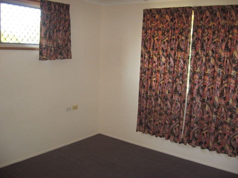 3 / 4 Cleary Street, Millbank, Millbank - Thumbnail 5