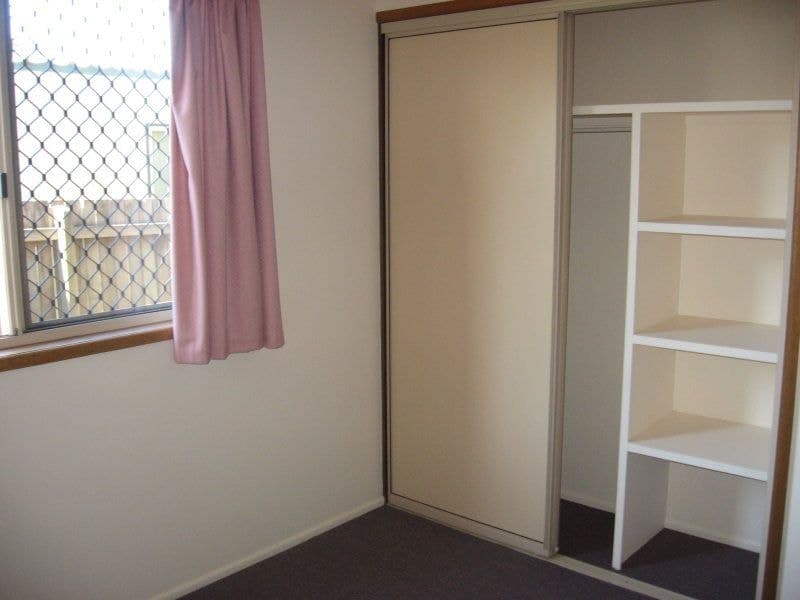 3 / 4 Cleary Street, Millbank, Millbank - Thumbnail 6