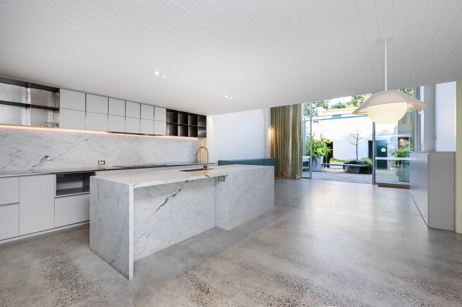 2/42 Station Road SEDDON, Seddon - Image 1