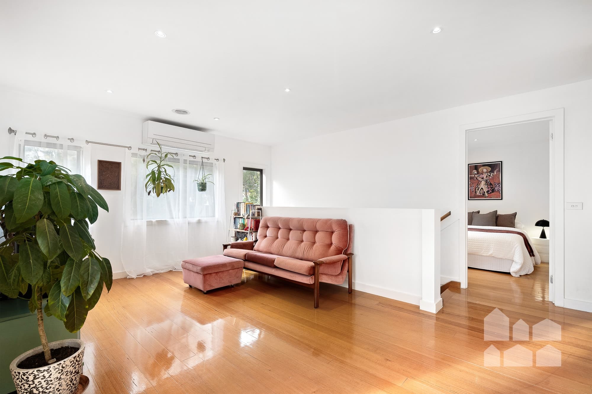 1/12 Eleanor Street, Footscray - Thumbnail 3