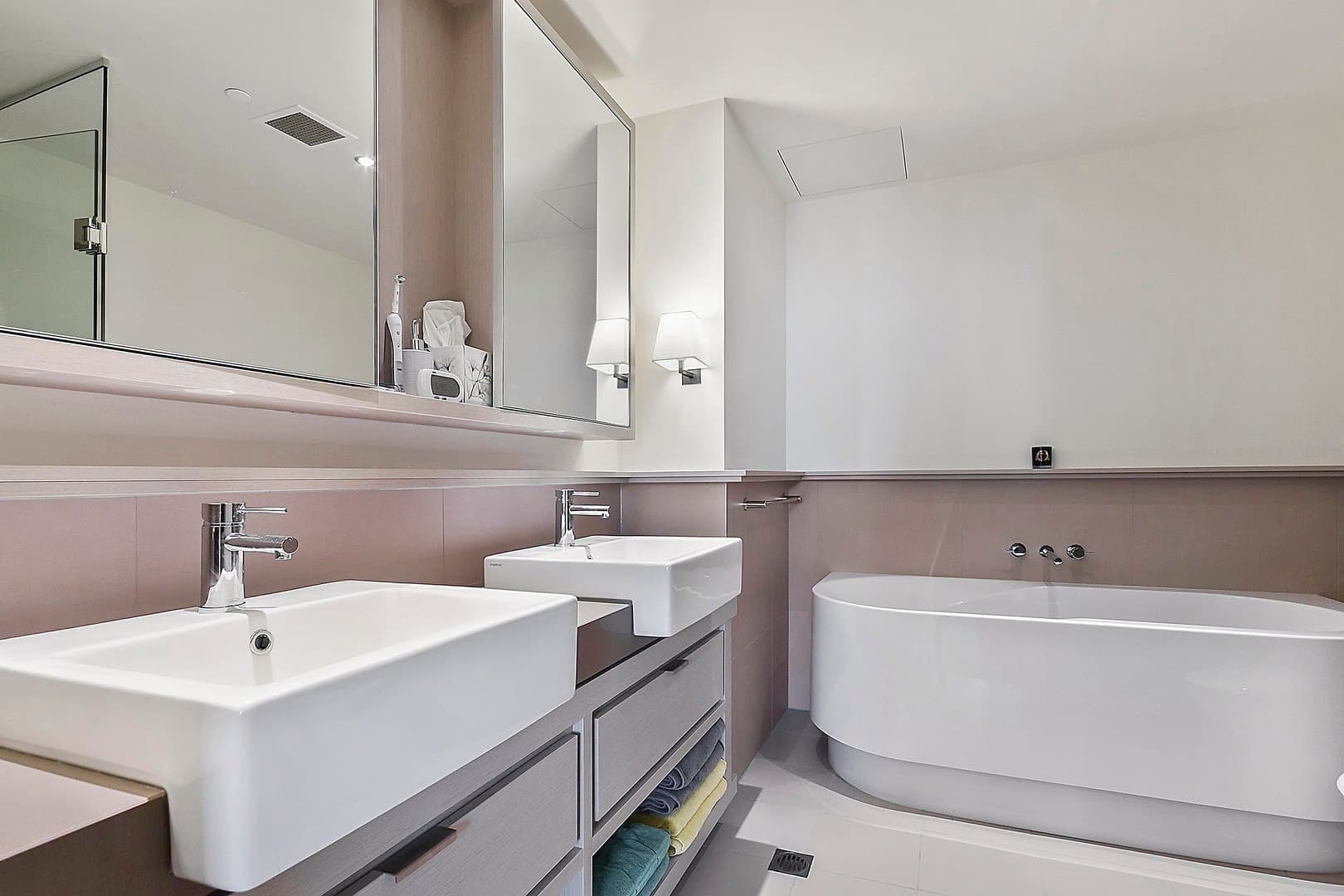 163/8 Waterside PlaceDocklands, VIC 3008  - Leased, Docklands - Thumbnail 6