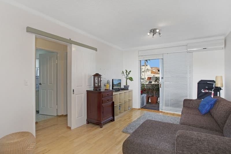 13/2 Evelyn Avenue, Concord - Image 1