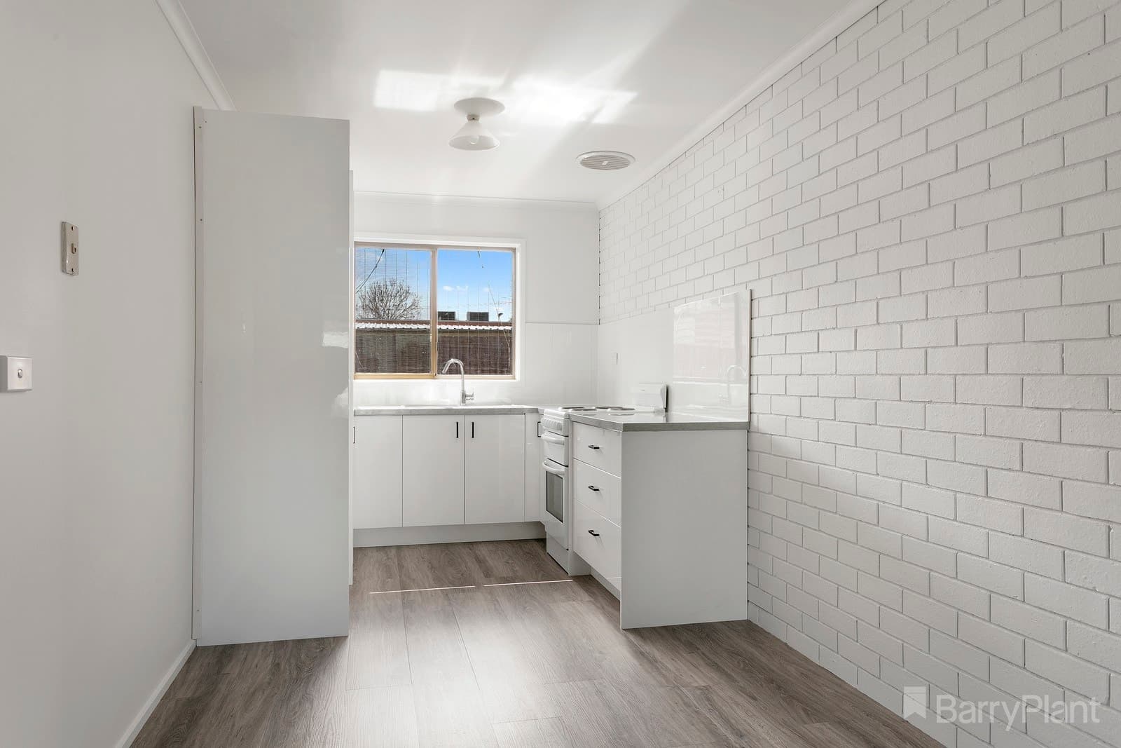 2/545 Hargreaves StreetBendigo, VIC 3550  - Leased, Bendigo - Thumbnail 2