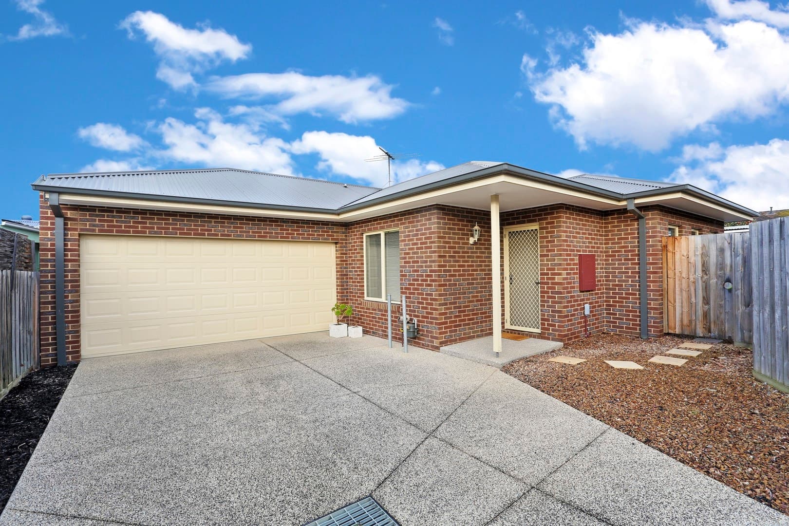 2/25 Heyers RoadGrovedale, VIC 3216  - Leased, Grovedale - Image 1