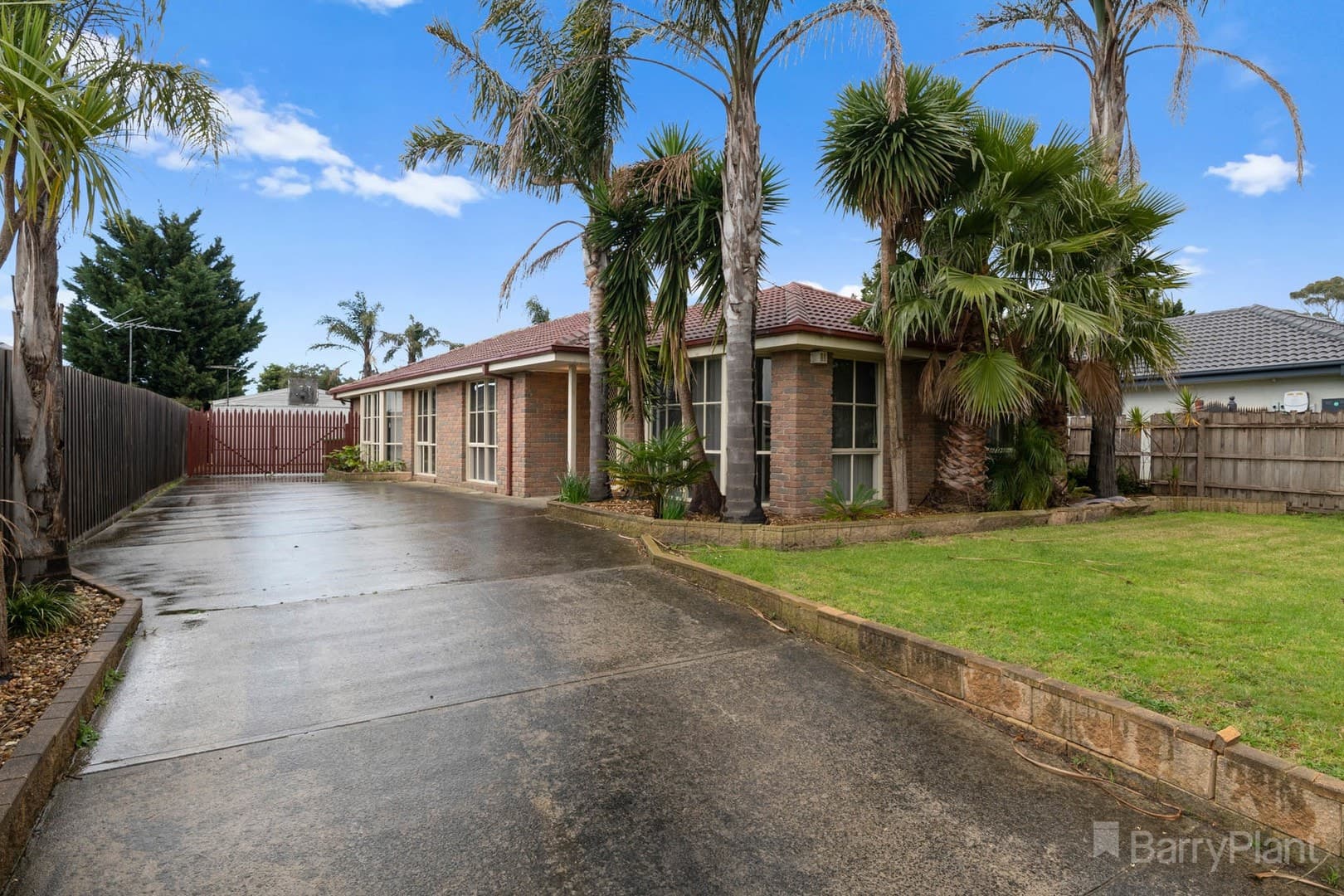 15 Katjusha CourtPakenham, VIC 3810  - Leased, Pakenham - Thumbnail 2