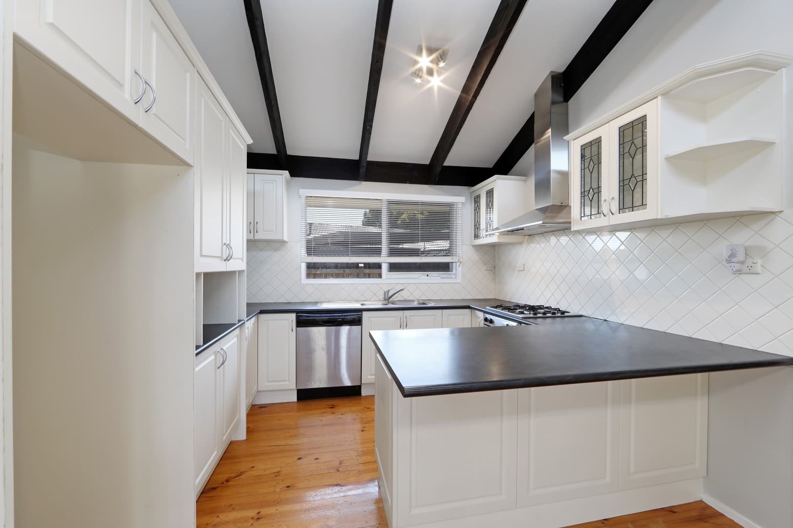 1 Hollyview  CourtRowville, VIC 3178  - Leased, Rowville - Thumbnail 2