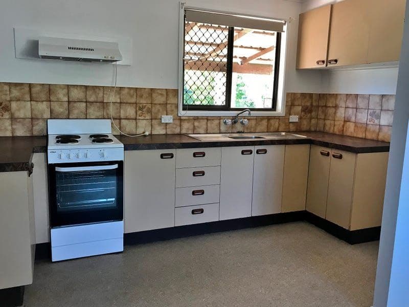 52 Broadmeadow Avenue, Thabeban, Thabeban - Thumbnail 3