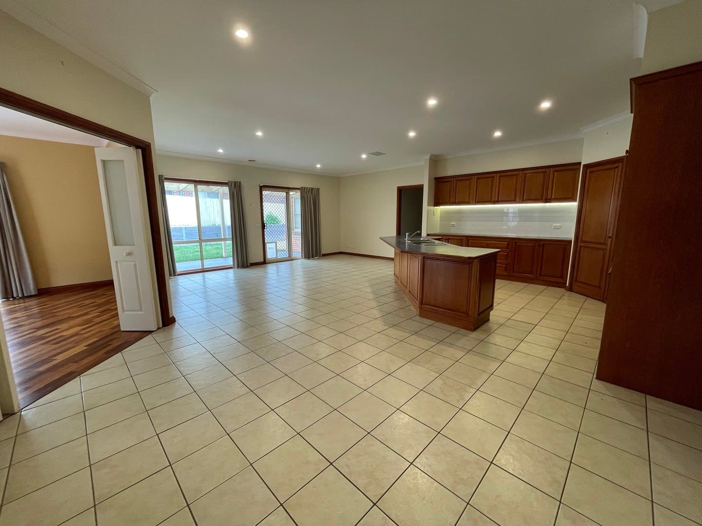 10 Duncraig GroveSunbury, VIC 3429  - Leased, Sunbury - Thumbnail 5