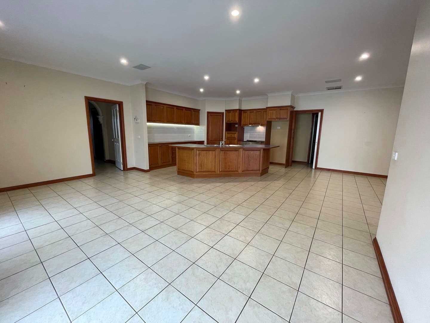 10 Duncraig GroveSunbury, VIC 3429  - Leased, Sunbury - Thumbnail 6