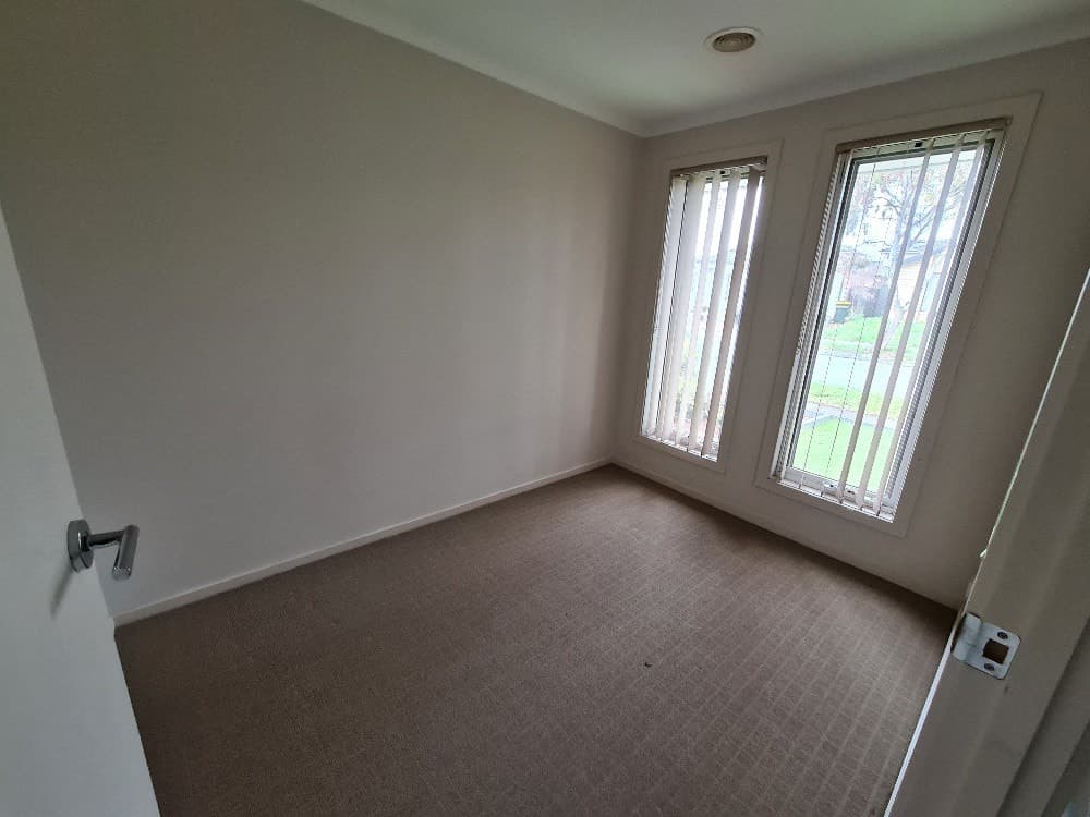34 Pioneer DriveDeer Park, VIC 3023  - Leased, Deer Park - Thumbnail 2