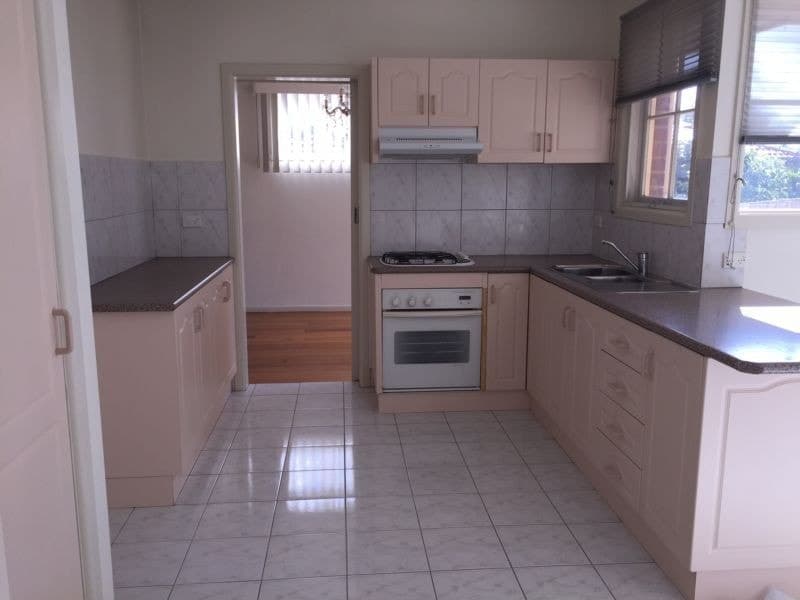 8 Romsey RiseDoncaster East, VIC 3109  - Leased, Doncaster East - Thumbnail 2