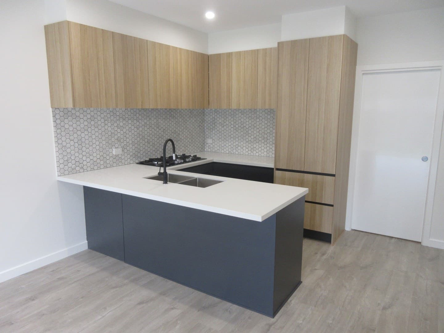 2/169 Glengala  RoadSunshine West, VIC 3020  - Leased, Sunshine West - Thumbnail 3