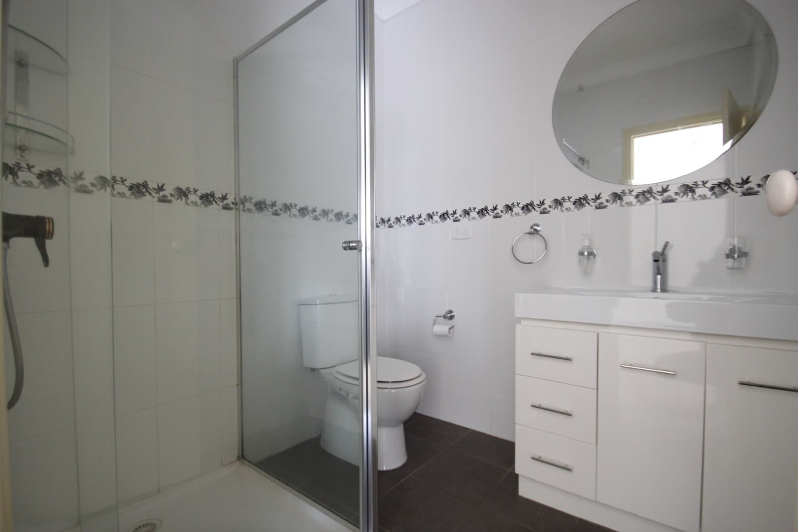 2/26 Roberts StreetGlen Waverley, VIC 3150  - Leased, Glen Waverley - Thumbnail 4