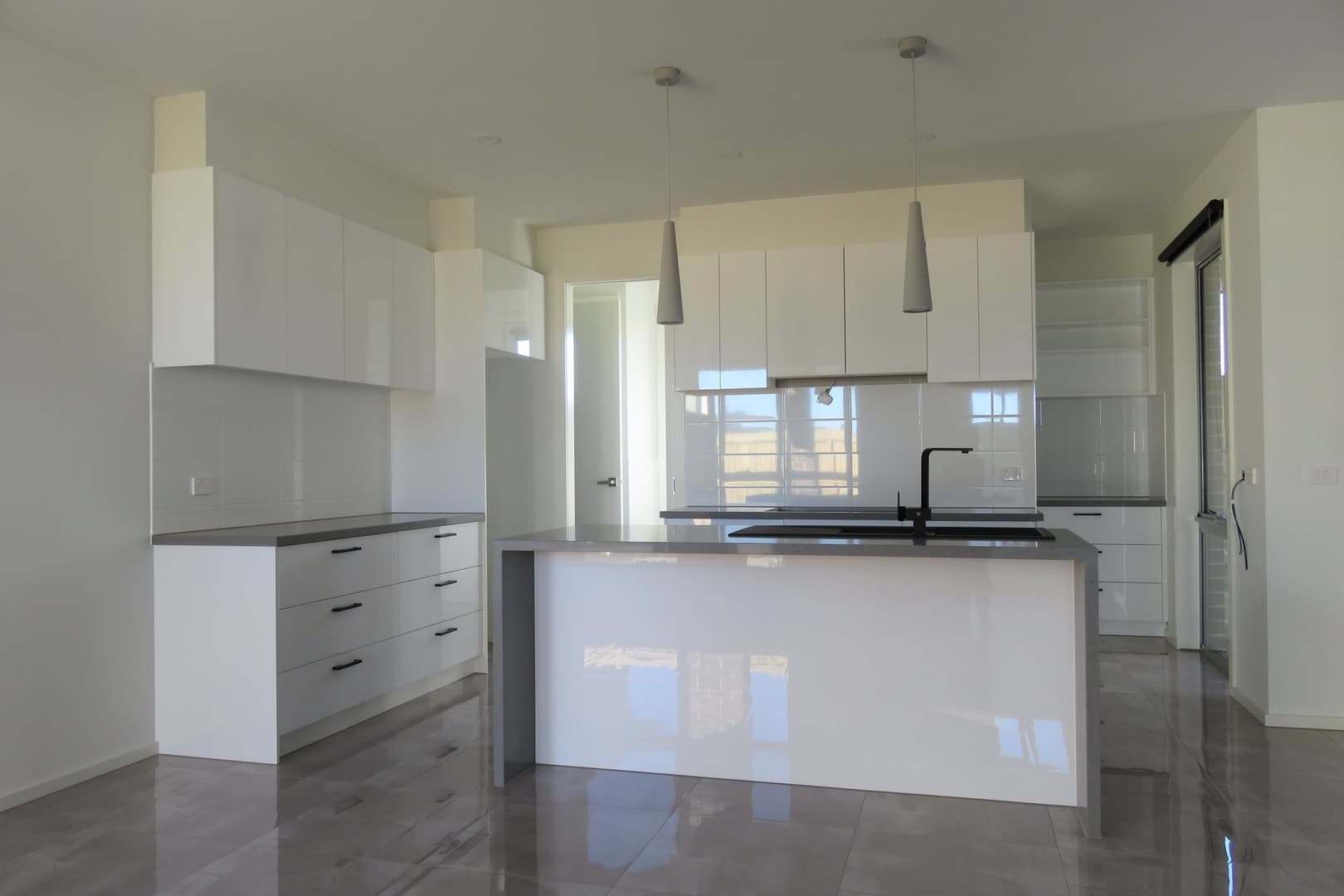 2/5 Pettit CloseBerwick, VIC 3806  - Leased, Berwick - Thumbnail 5
