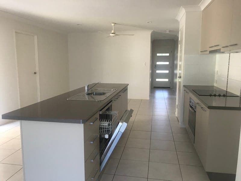 13A Moore Park Road, Moore Park Beach, Moore Park .. - Thumbnail 3