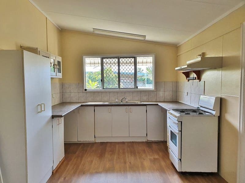 20 Gibson Street, Avenell Heights, Avenell Heights - Thumbnail 3