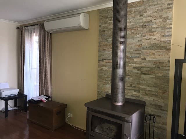 22 Plaza CrescentDingley Village, VIC 3172  - Leased, Dingley Village - Thumbnail 5
