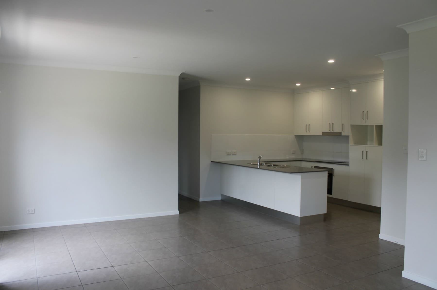 30 Vincent Street,
											South Mackay, South Mackay - Thumbnail 3