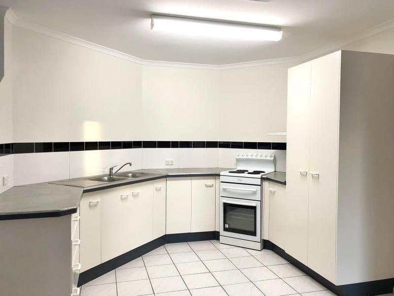 18 Broadmeadow Avenue, Thabeban, Thabeban - Thumbnail 3