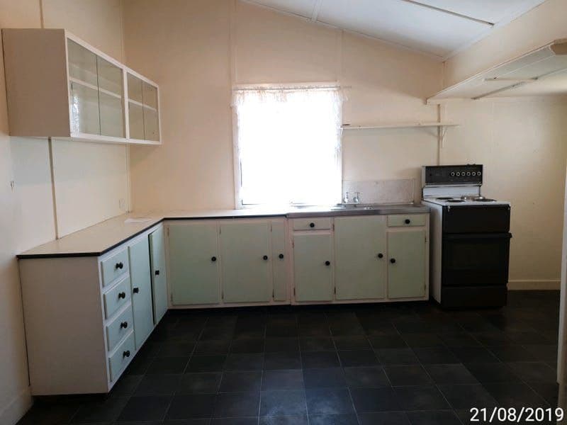 70 Avoca Street, Millbank, Millbank - Thumbnail 3