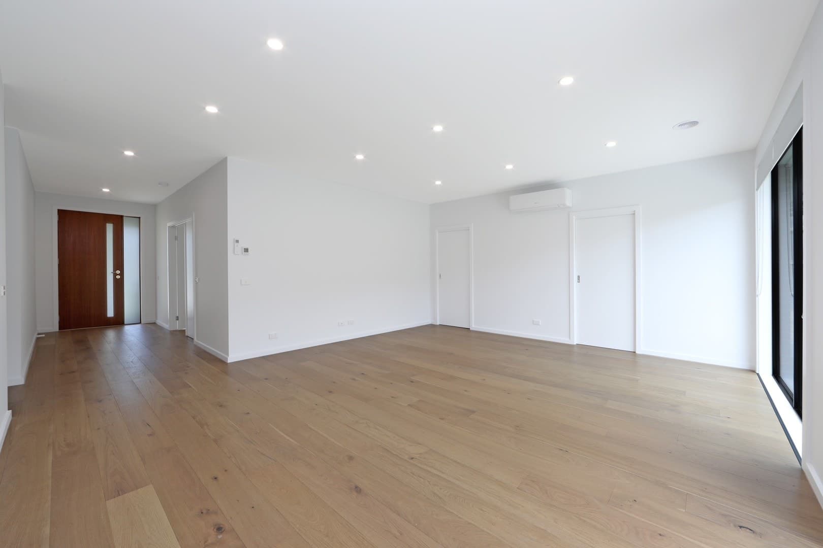 2/18 Denver CrescentRowville, VIC 3178  - Leased, Rowville - Thumbnail 4