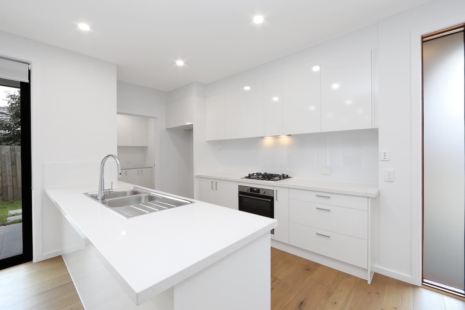 1/18 Denver CrescentRowville, VIC 3178  - Leased, Rowville - Thumbnail 2