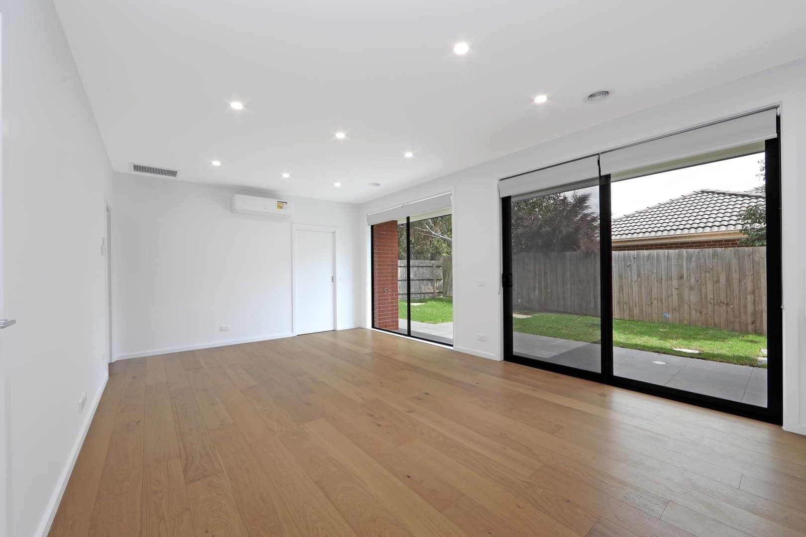 1/18 Denver CrescentRowville, VIC 3178  - Leased, Rowville - Thumbnail 3