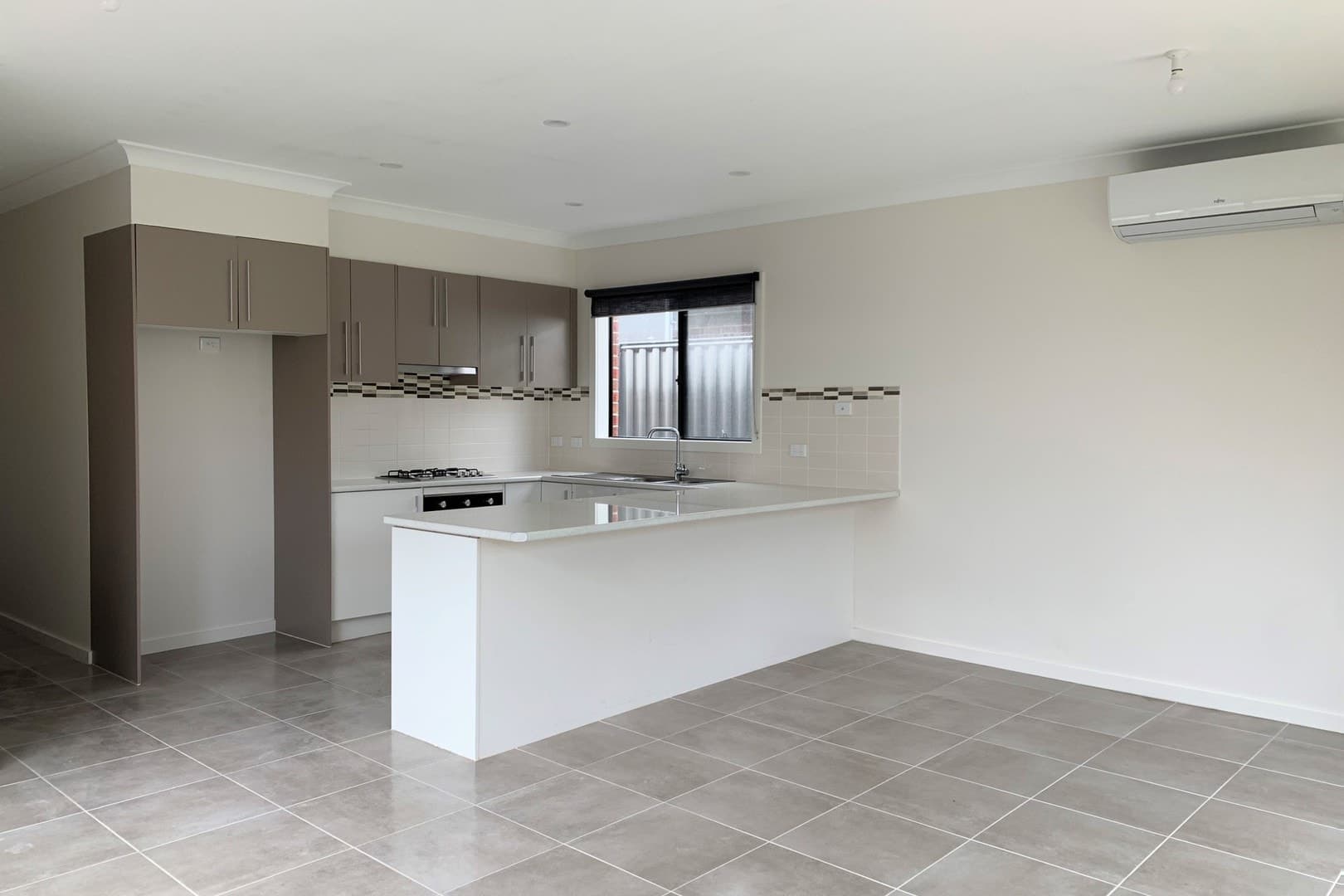 27 Crestwood RoadGreenvale, VIC 3059  - Leased, Greenvale - Thumbnail 2