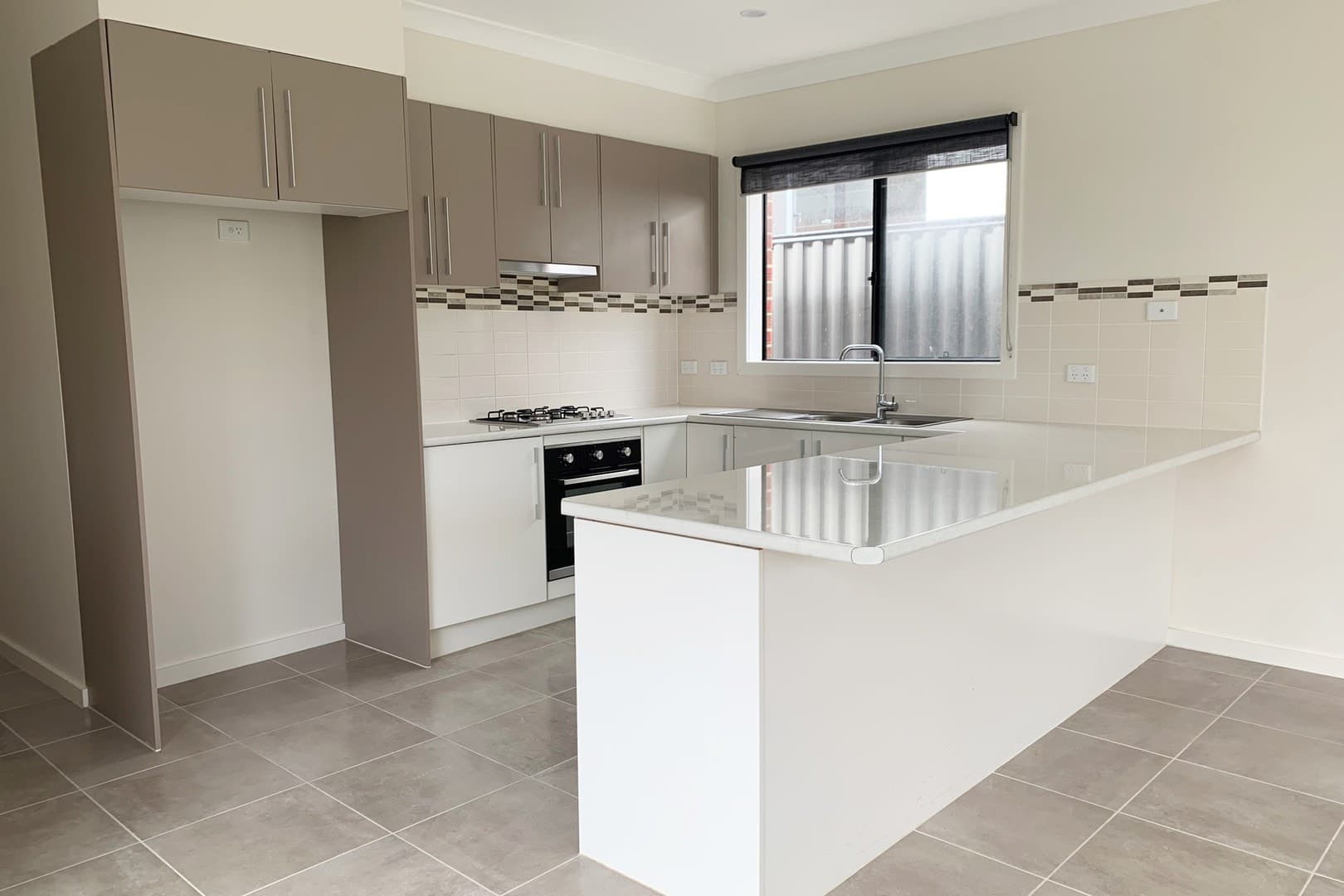 27 Crestwood RoadGreenvale, VIC 3059  - Leased, Greenvale - Thumbnail 3