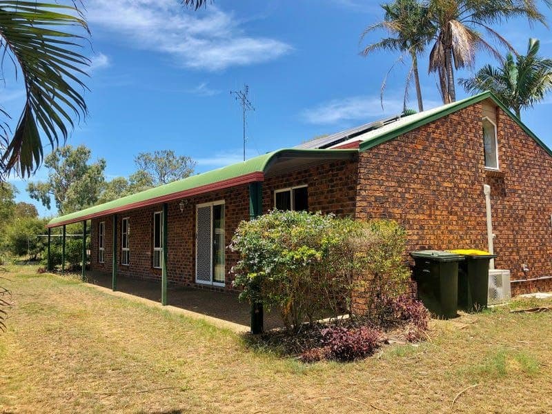 63 Moore Park Road, Moore Park Beach, Moore Park B.. - Thumbnail 2