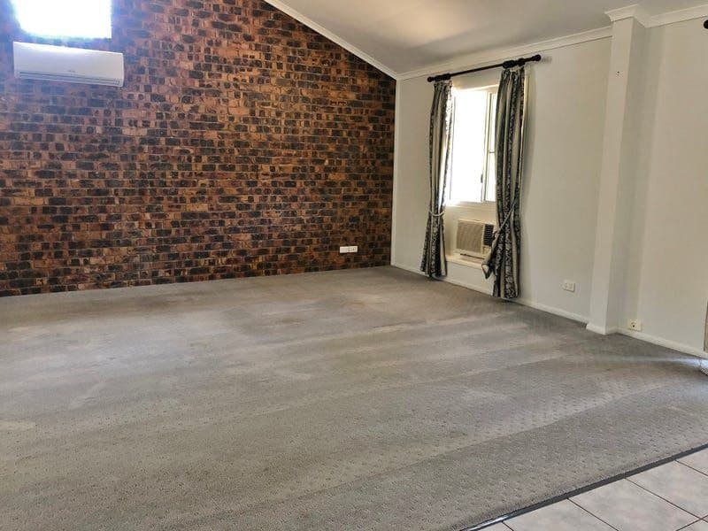63 Moore Park Road, Moore Park Beach, Moore Park B.. - Thumbnail 4
