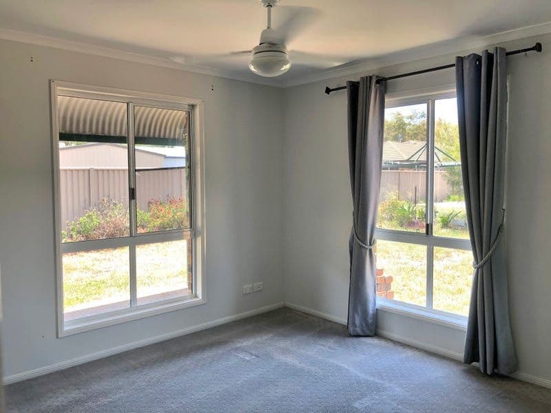 63 Moore Park Road, Moore Park Beach, Moore Park B.. - Thumbnail 6