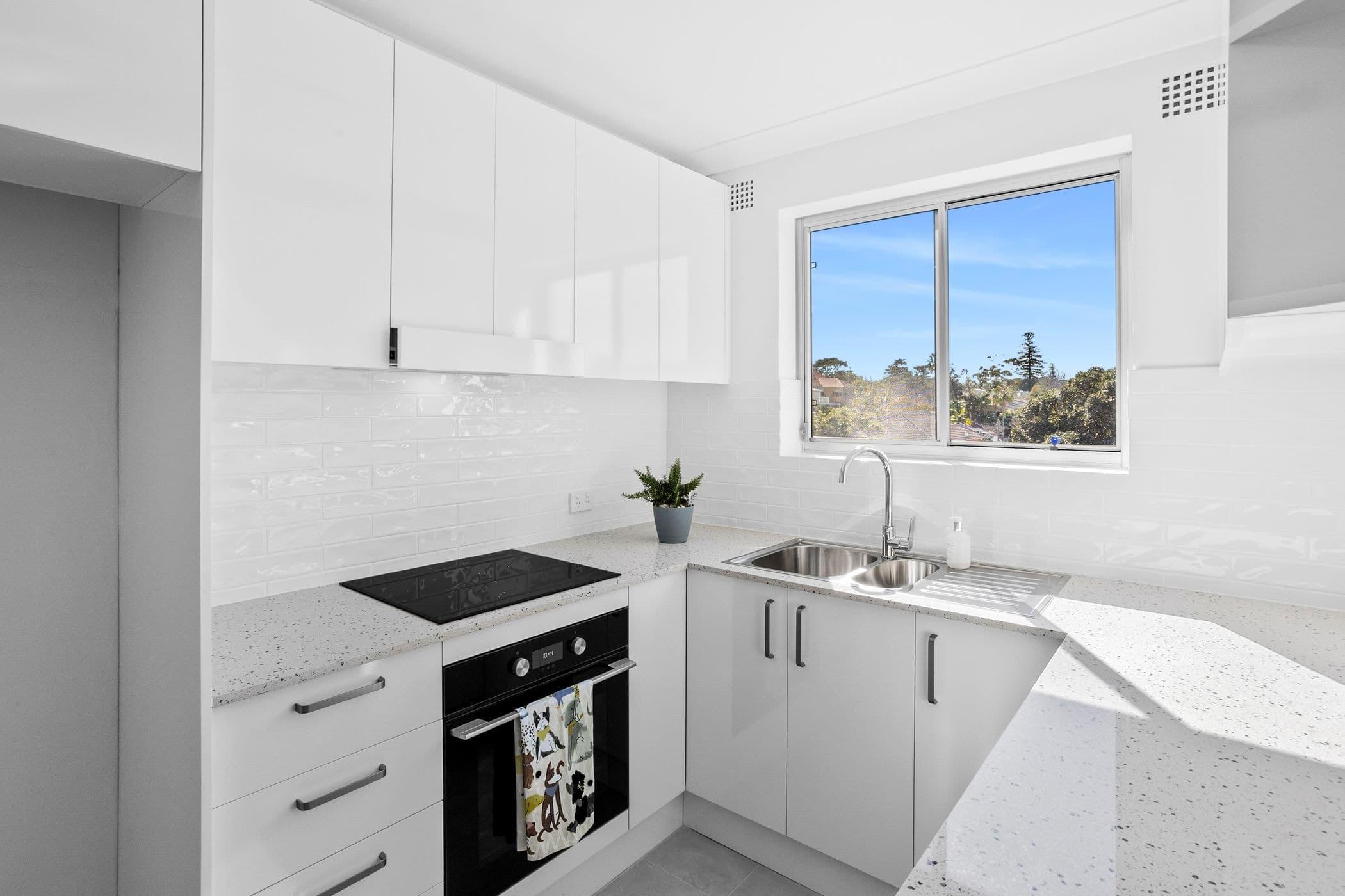 11/54 Addison  Road, Manly NSW 2095, Manly - Thumbnail 2