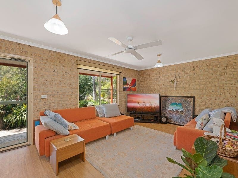 4 Kentia Avenue, Moore Park Beach, Moore Park Beach - Thumbnail 4