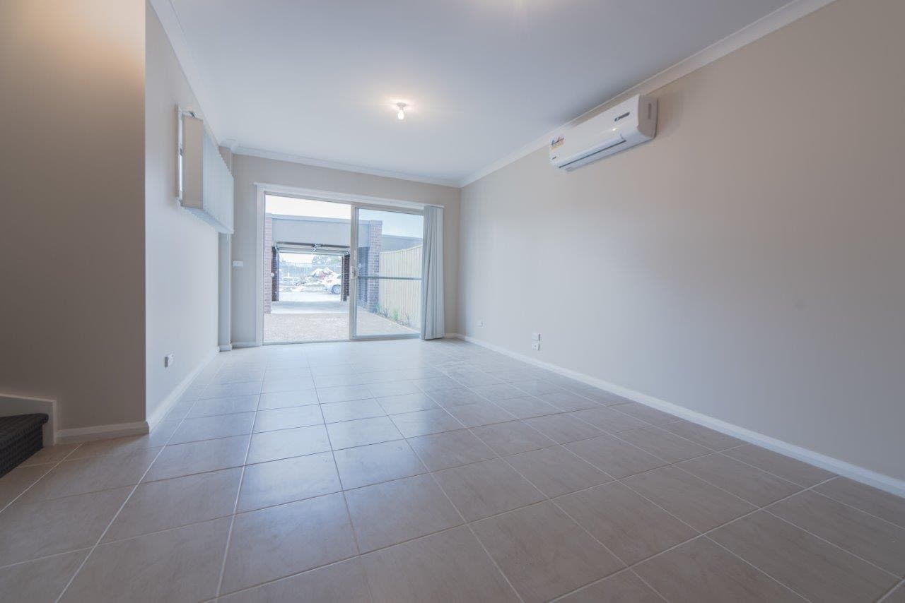 14 Kenyte WalkDoreen, VIC 3754  - Leased, Doreen - Thumbnail 4
