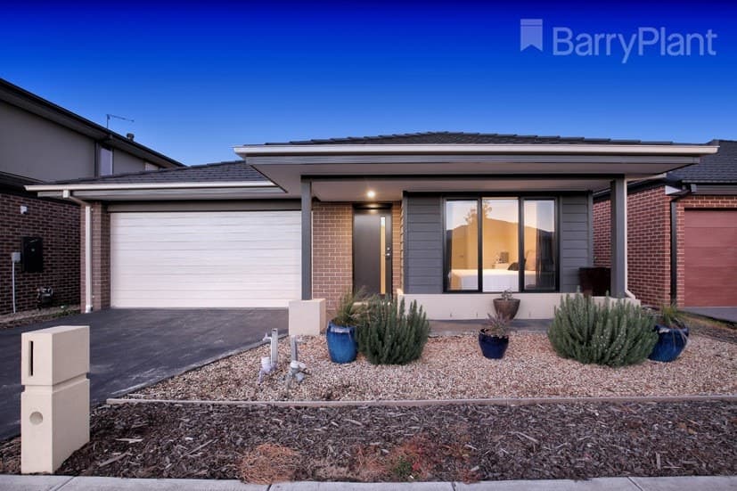 8 Scoria StreetCraigieburn, VIC 3064  - Leased, Craigieburn - Image 1
