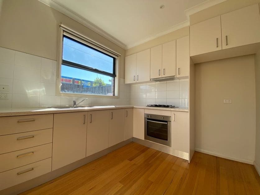 1/56 Fischer StreetCoburg, VIC 3058  - Leased, Coburg - Thumbnail 3