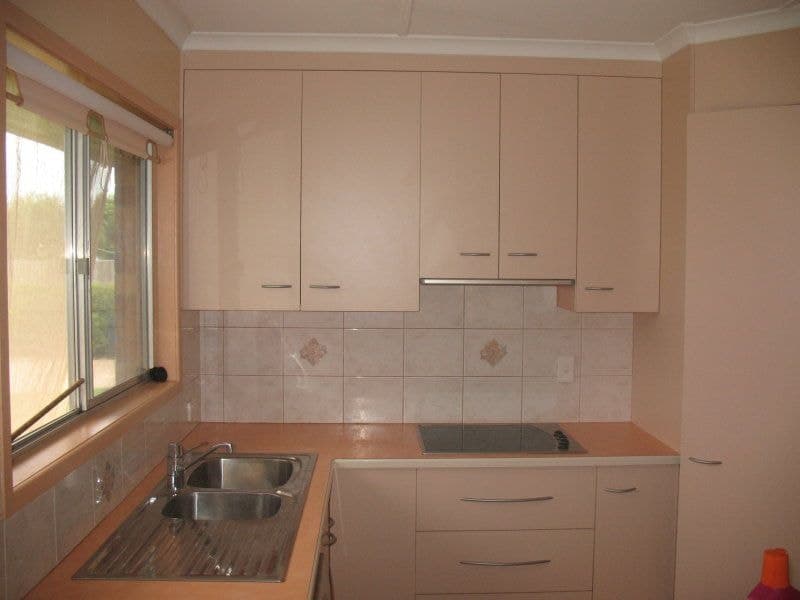 Avenell Heights, Avenell Heights - Thumbnail 3