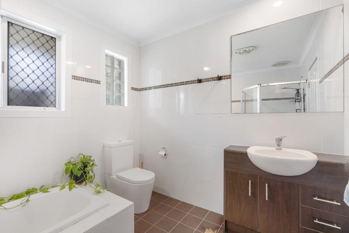 14 Laura Street, Banora Point NSW 2486, Banora Point - Thumbnail 3